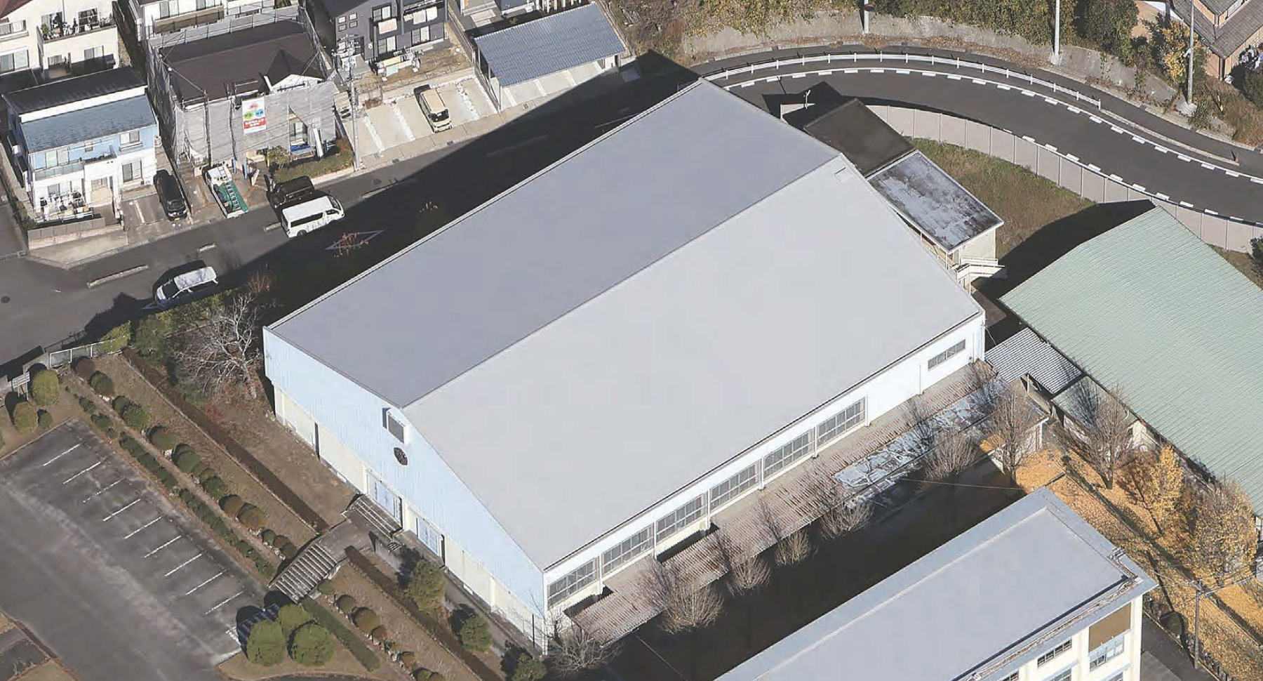 松平高等学校体育館防水改修工事 | シート防水 | 施工事例 | 塩